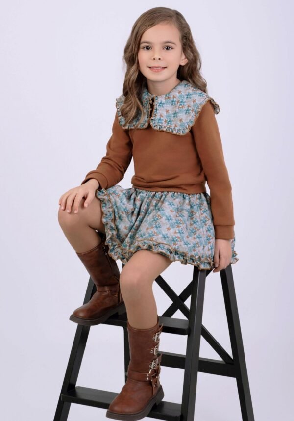 Conjunto Infantil Sudadera Camel Falda Estampado Flores de Nekenia 2511015